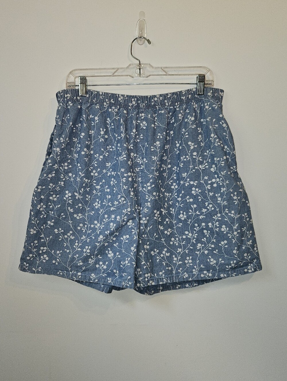 Shaver Lake Blue Floral Cotton Women Shorts XL